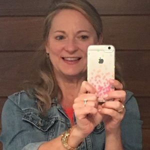 Meet your Posher, Lori